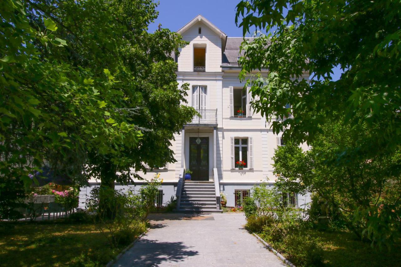 La Villa Ilixon Bagneres-de-Luchon Exterior photo